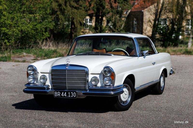 Hvid Brugt 1970 Mercedes 220 SE Coupe | 665.000 kr. - Billede 1/4
