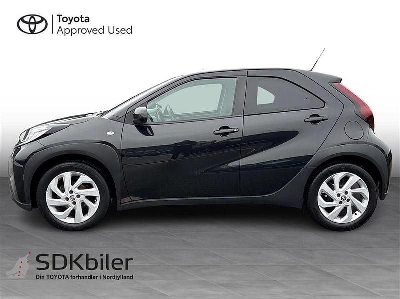 Brugt Toyota Aygo X Active 72 HK (52 kW) 2023 Night sky black SUV