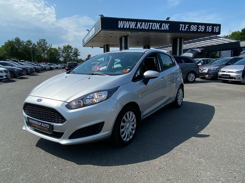 Sølv Brugt 2017 Ford Fiesta Trend+ Hatchback | 49.900 kr. (God pris) - Billede 1/4