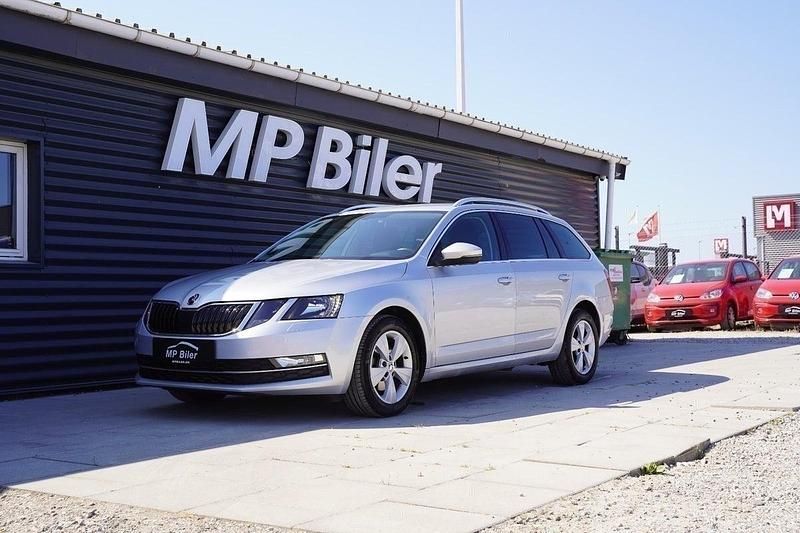 Sølvmetal Brugt 2017 Skoda Octavia Style Stationcar | 119.900 kr. - Billede 1/4
