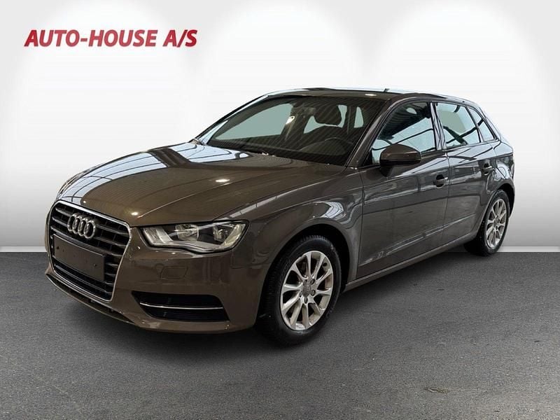 Champagnemetal Brugt 2016 Audi A3 Sportback Attraction Hatchback | 88.500 kr. (Super pris) - Billede 1/4