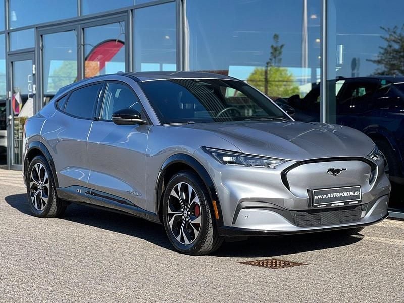 Sølvmetal Brugt 2022 Ford Mustang Mach-E Premium SUV | 244.700 kr. (Fair pris) - Billede 1/3