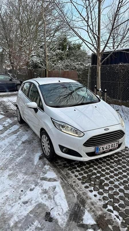 Brugt Ford Fiesta 101 HK (74 kW) 2014 Hvid Hatchback