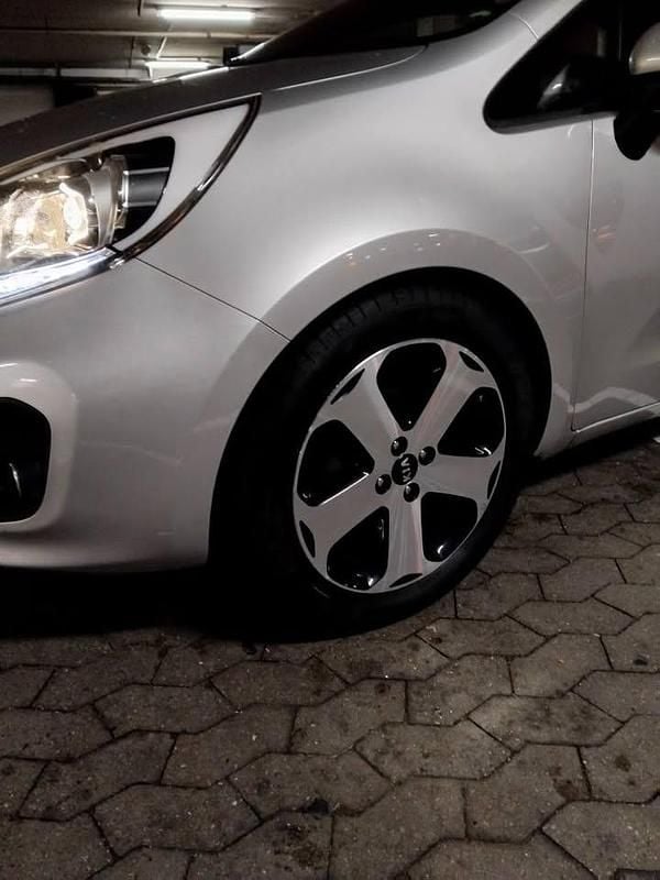 Brugt Kia Rio Exclusive 84 HK (61 kW) 2013 Grå MPV