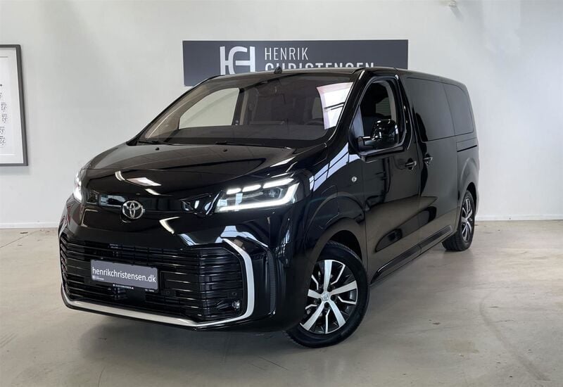 Sortmetal Brugt 2024 Toyota Proace Verso Stationcar | 324.900 kr. (God pris) - Billede 1/4