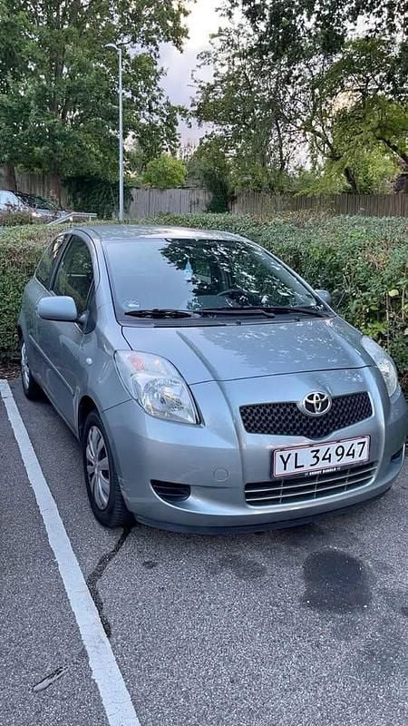 Brugt 2007 Toyota Yaris Hatchback | 49.999 kr. (Lidt for dyr) - Billede 1/3