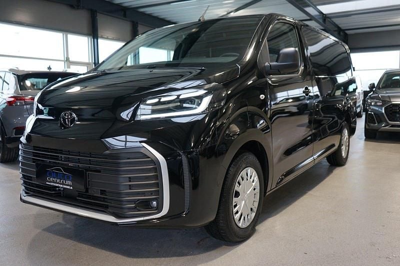 Ny Toyota Proace Comfort 100 kW (136 HK) 2026 Sort MPV