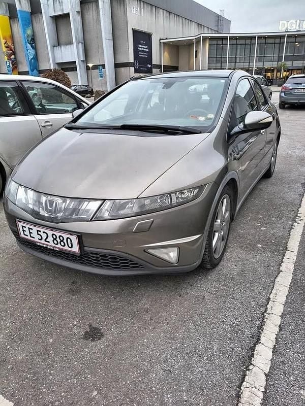 Brugt Honda Civic Executive 140 HK (102 kW) 2007 Hatchback