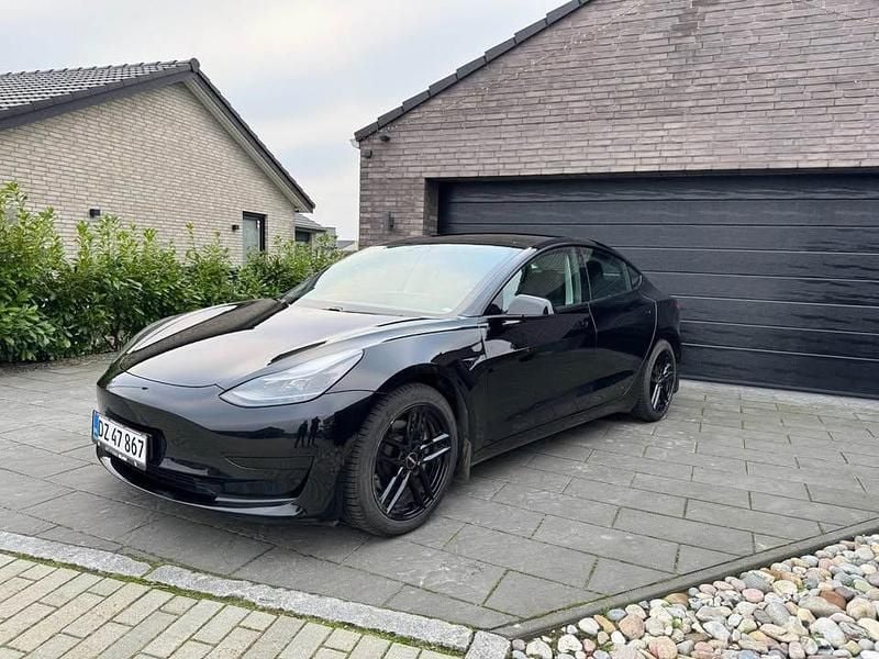 Brugt Tesla Model 3 Standard Range 208 kW (283 HK) 2021 Sedan