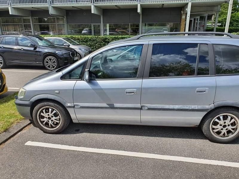 Brugt Opel Zafira Family 75 HK (55 kW) 2005 Gul MPV