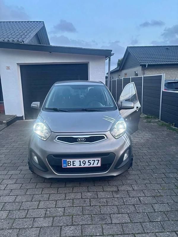 Brugt 2012 Kia Picanto Hatchback | 21.999 kr. (Fair pris) - Billede 1/4