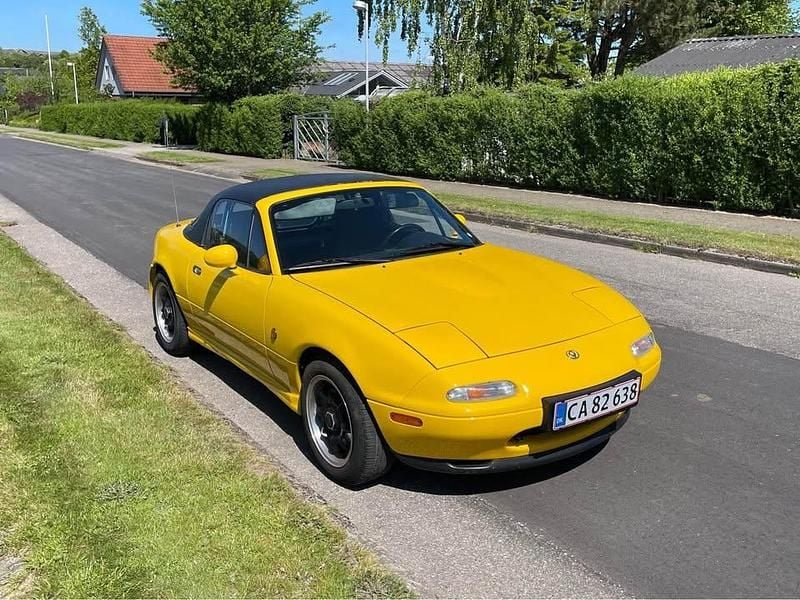 Brugt Mazda MX5 90 HK (66 kW) 1995 Gul Cabriolet
