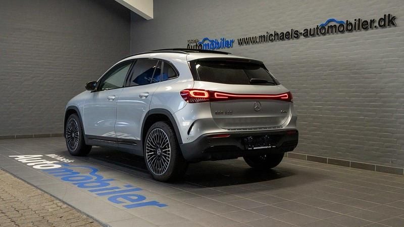 Brugt Mercedes EQA300 AMG line 167 kW (228 HK) 2023 Sølvmetal SUV