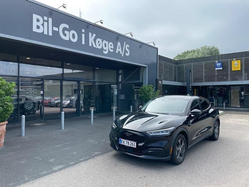 Sort Brugt 2022 Ford Mustang Mach-E Extended Range SUV | 239.900 kr. (Fair pris) - Billede 1/4
