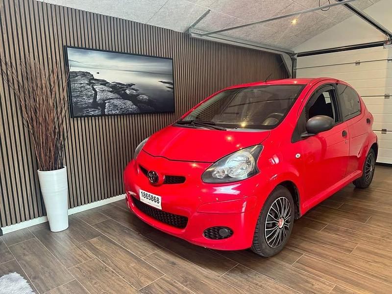 Brugt 2009 Toyota Aygo Hatchback | 19.800 kr. (Fair pris) - Billede 1/4