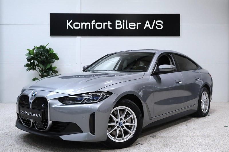 Gråmetal Brugt 2022 BMW i4 Sedan | 269.800 kr. (Super pris) - Billede 1/4