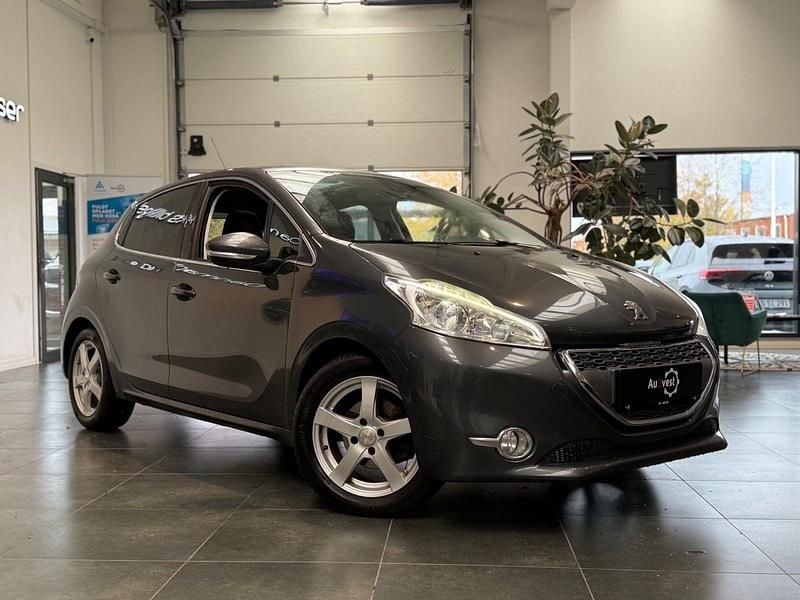 Sortmetal Brugt 2013 Peugeot 208 Allure Sky Hatchback | 44.799 kr. (God pris) - Billede 1/4