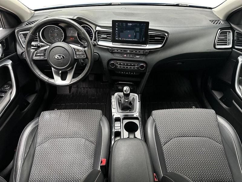 Brugt Kia Ceed Sportswagon Intro Edition 120 HK (88 kW) 2018 Blåmetal Stationcar