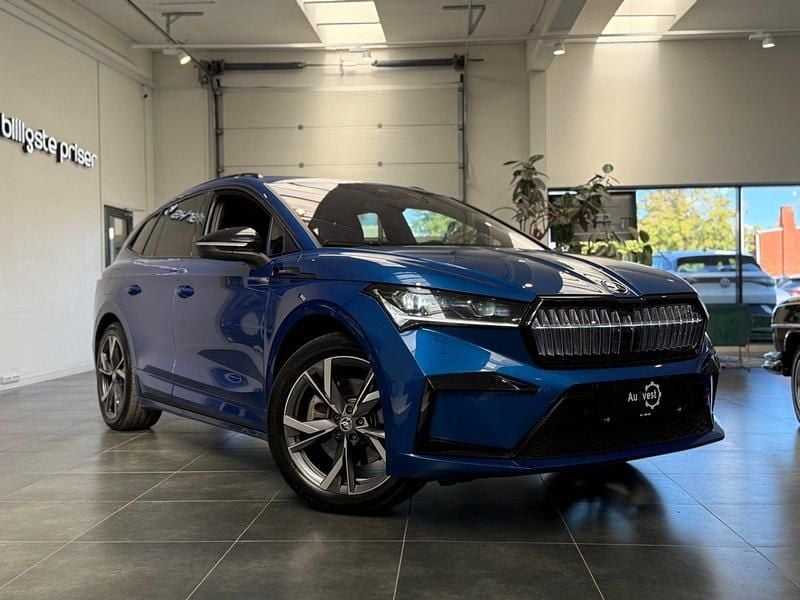 Mørkblåmetal Brugt 2023 Skoda Enyaq iV SportLine SUV | 309.999 kr. (Lidt for dyr) - Billede 1/4