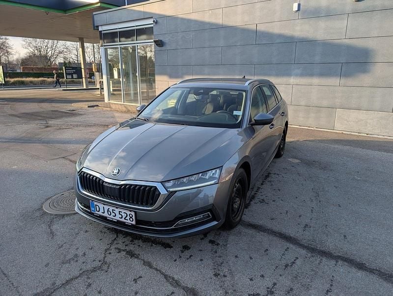 Mørkgrå Brugt 2022 Skoda Octavia Style Stationcar | 249.900 kr. (Lidt for dyr) - Billede 1/4