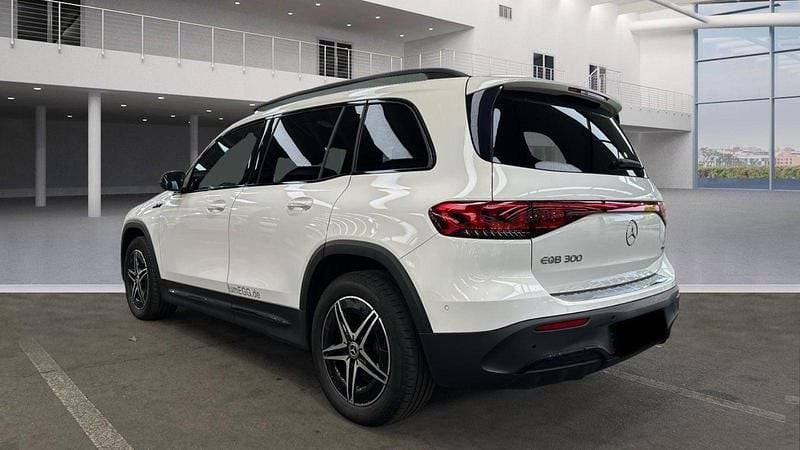 Brugt Mercedes EQB300 AMG line 167 kW (228 HK) 2022 Hvidmetal SUV