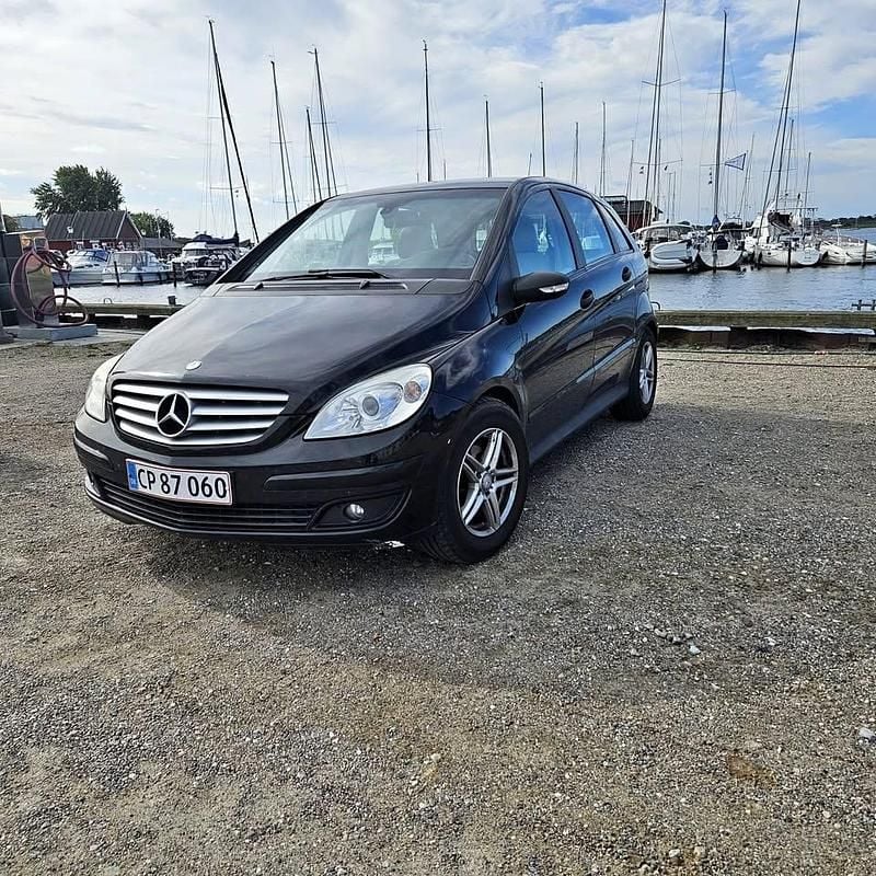 Sort Brugt 2006 Mercedes B180 MPV | 21.000 kr. (Fair pris) - Billede 1/4