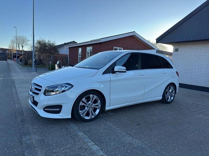 Hvid Brugt 2016 Mercedes B200 MPV | 74.900 kr. - Billede 1/4