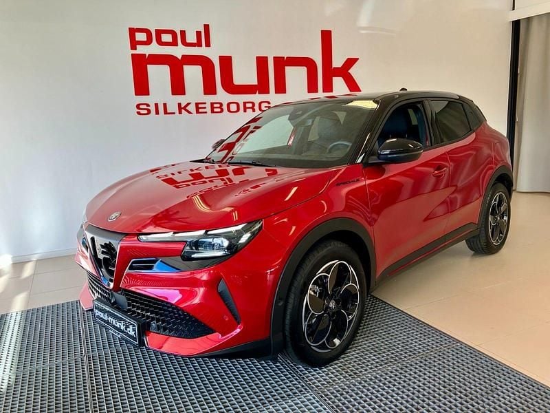 Rødmetal Ny 2024 Alfa Romeo Junior Edizione Speciale | 259.900 kr. (God pris) - Billede 1/4