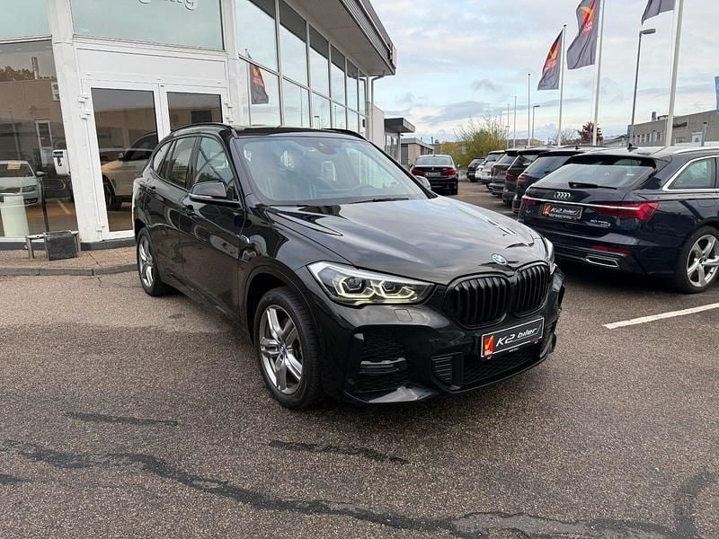 Sortmetal Brugt 2022 BMW X1 M Sport SUV | 279.800 kr. (Fair pris) - Billede 1/4