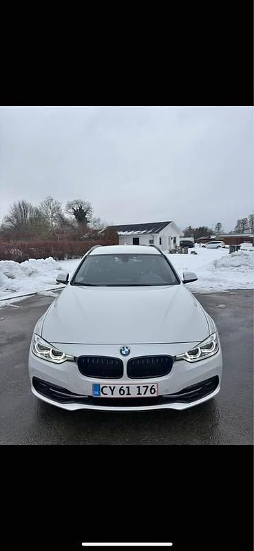 Hvid Brugt 2017 BMW 320 Stationcar | 145.800 kr. (Fair pris) - Billede 1/4