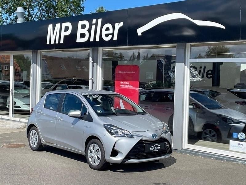 Sølvmetal Brugt 2019 Toyota Yaris Hybrid H2 Hatchback | 99.900 kr. (Super pris) - Billede 1/4