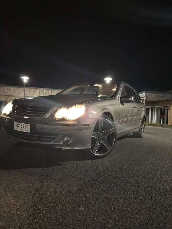 Brugt 2007 Mercedes C320 Stationcar | 22.000 kr. - Billede 1/4