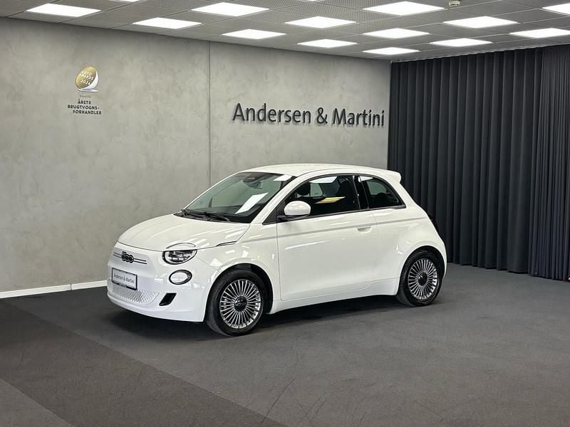 Hvid Brugt 2023 Fiat 500e Icon Hatchback | 124.800 kr. (God pris) - Billede 1/4