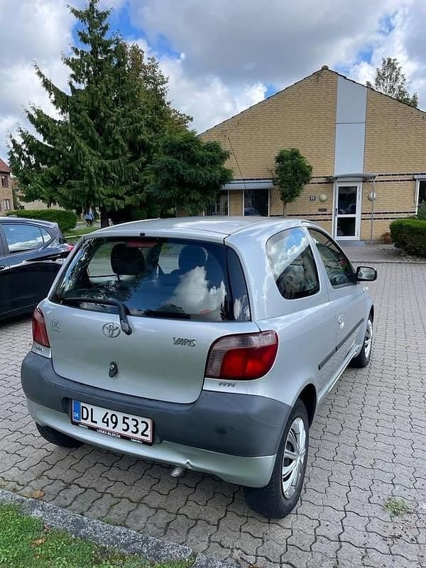 Brugt Toyota Yaris 68 HK (50 kW) 2002 Hatchback