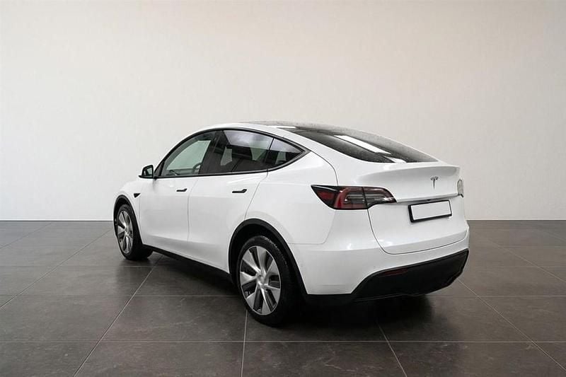 Brugt Tesla Model Y Standard Range 219 kW (299 HK) 2022 Hvidmetal SUV