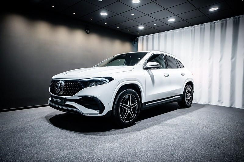 Farve: hvid Brugt 2025 Mercedes EQA250+ Premium SUV | 374.900 kr. (Fair pris) - Billede 1/4