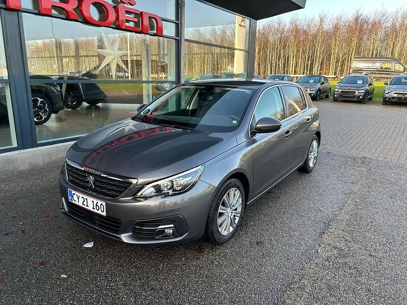 Grå platinium met Brugt 2021 Peugeot 308 Hatchback | 139.900 kr. (Fair pris) - Billede 1/4