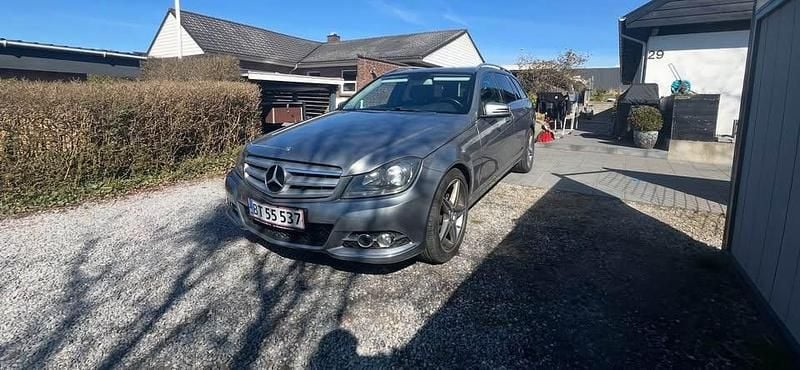 Grå Brugt 2013 Mercedes 200 Sedan | 95.000 kr. - Billede 1/4