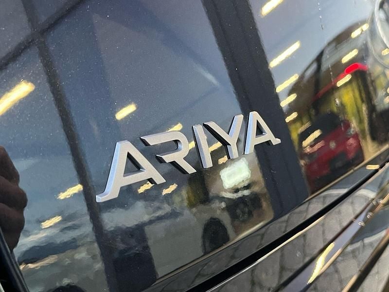 Ny Nissan Ariya Evolve 175 kW (238 HK) 2025 Pearl black (gat) SUV
