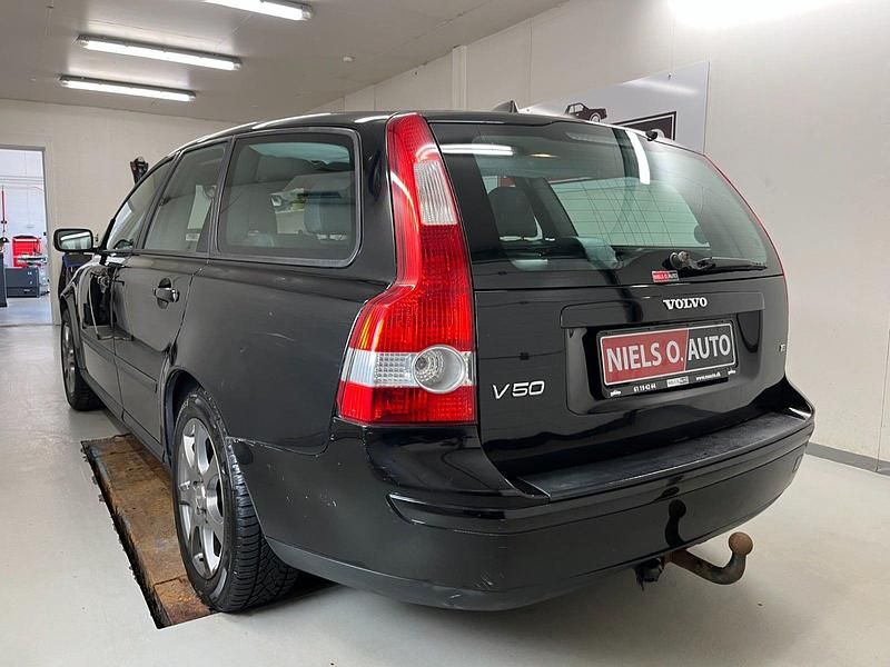 Brugt Volvo V50 Kinetic 100 HK (73 kW) 2005 Sortmetal Stationcar