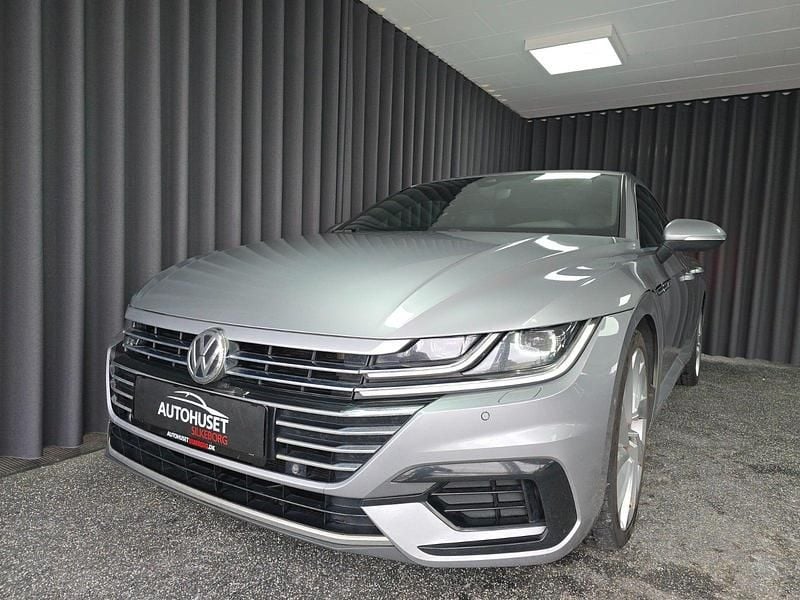 Sølvmetal Brugt 2018 VW Arteon R-line Sedan | 234.900 kr. (Fair pris) - Billede 1/4
