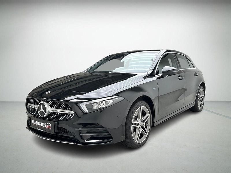 Sortmetal Brugt 2021 Mercedes A250 AMG line Hatchback | 274.980 kr. (Super pris) - Billede 1/4