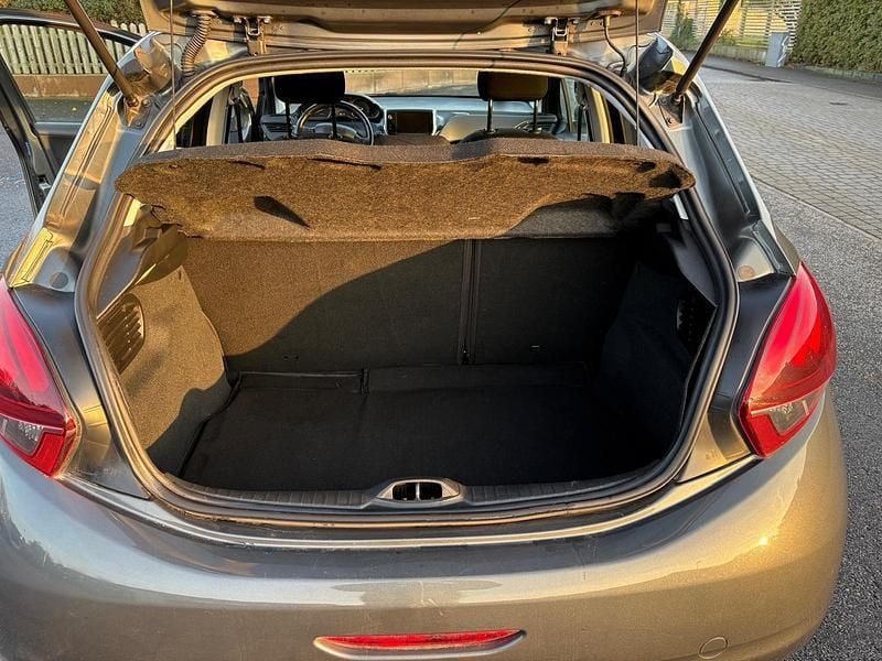 Grå Brugt 2017 Peugeot 208 Active Hatchback | 68.900 kr. (Fair pris) - Billede 1/8