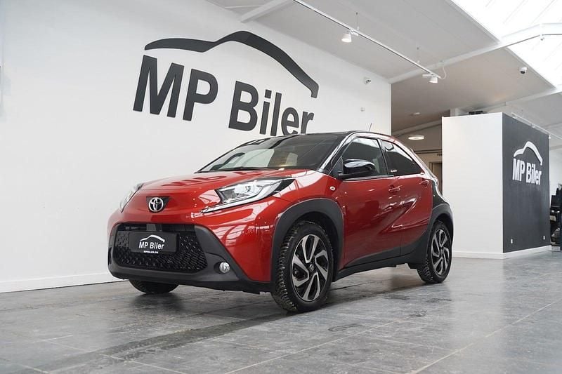 Brugt Toyota Aygo X Pulse 72 HK (52 kW) 2024 Rød SUV