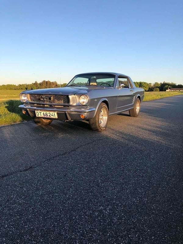 Brugt Ford V8 1966 Blå
