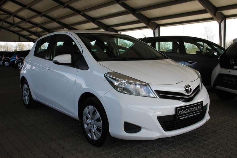 Hvid Brugt 2014 Toyota Yaris Touch Hatchback | 79.800 kr. (Lidt for dyr) - Billede 1/4