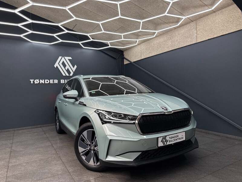 Sølvmetal Brugt 2021 Skoda Enyaq iV Loft SUV | 259.500 kr. (God pris) - Billede 1/4