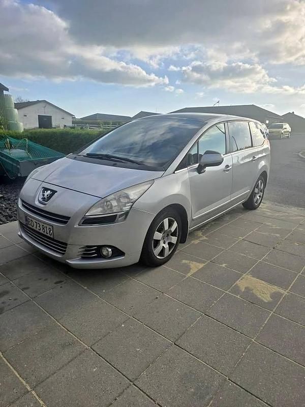Brugt 2011 Peugeot 5008 SUV | 30.000 kr. (Fair pris) - Billede 1/4