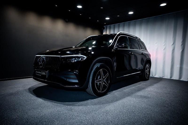 Farve: sortmetal Brugt 2025 Mercedes EQB250+ Premium SUV | 394.900 kr. (Fair pris) - Billede 1/4