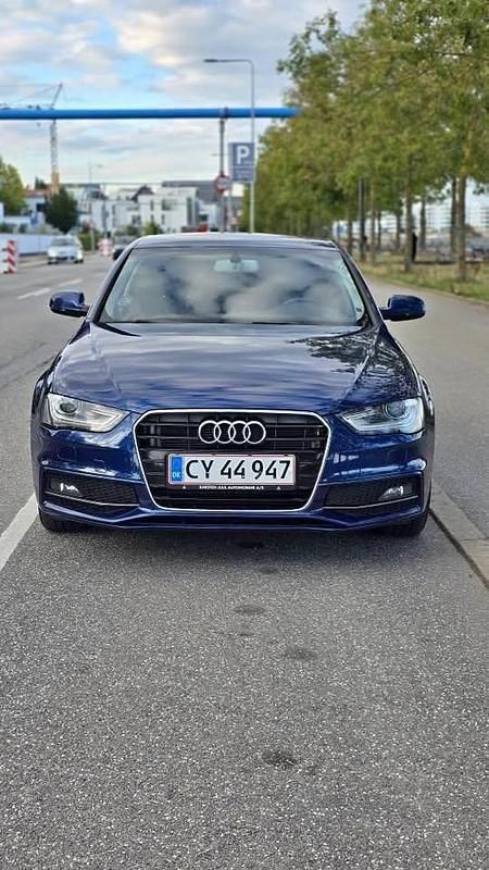 Brugt Audi A4 S-Line 120 HK (88 kW) 2014 Blå Sedan